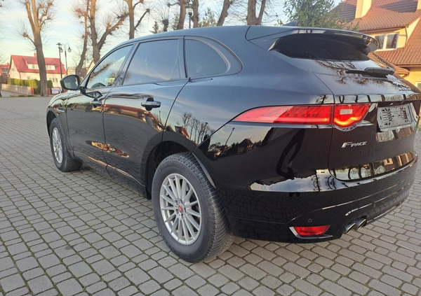 Jaguar F-Pace cena 84900 przebieg: 198600, rok produkcji 2016 z Jarosław małe 92